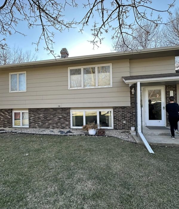 Before Windows, doors and siding services by Custom Windows Plus in Allendorf, IA.